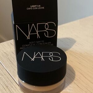 NARS Soft Matte Concealer - Light 2.6 Café Con Leche